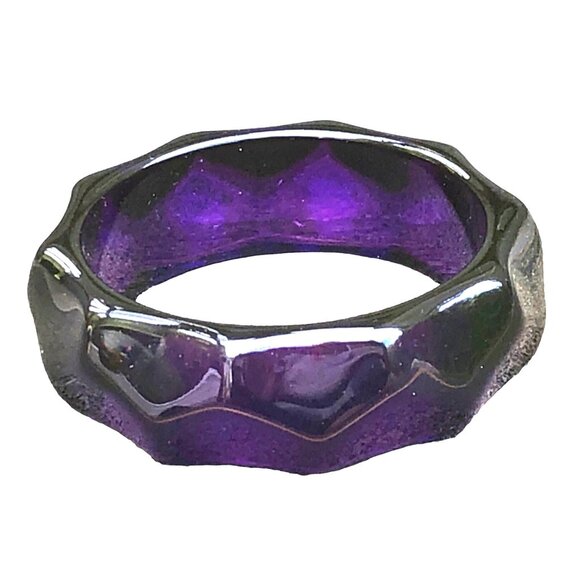 Chunky 1980s Dark Purple Faceted Lucite Bangle Bracelet Optic Effect Size Small/ - Picture 2 of 7